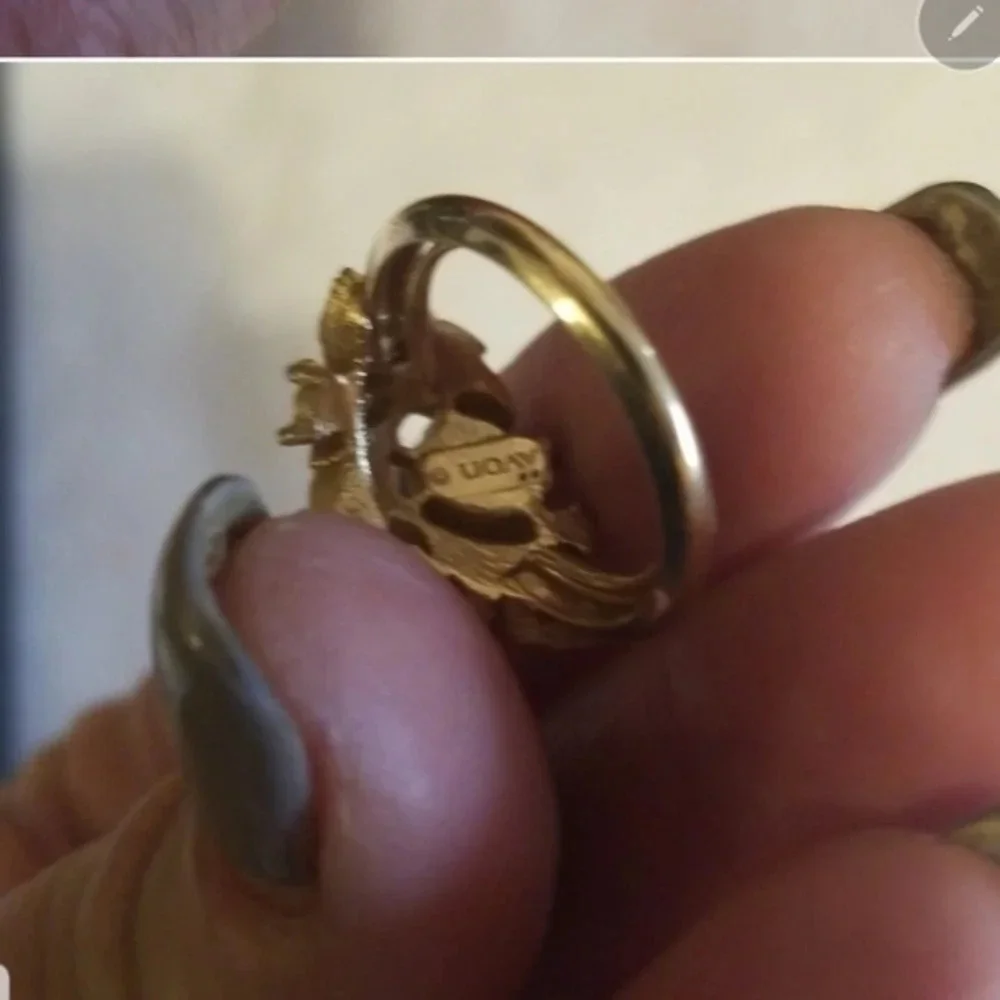 Vintage‎ Avon foiled opal.ring 6/6.5